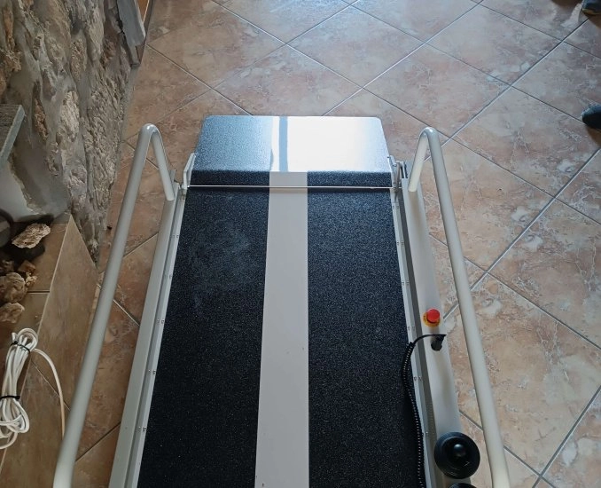 Plateforme elevatrice a course reduite 2 1