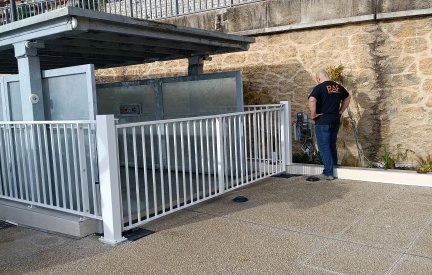 Plateforme monte voiture SAGITTA