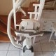 monte escalier replié beige rail blanc