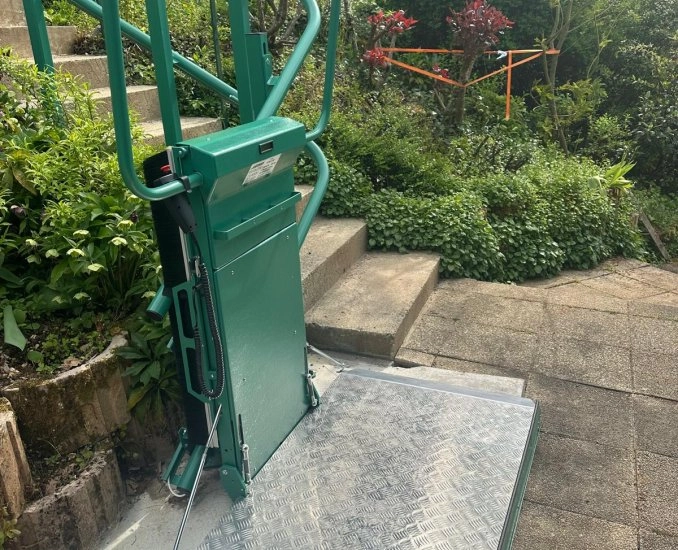 Plateforme elevatrice stratos plateau ouvert